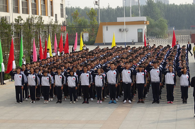 学生宣誓1_副本